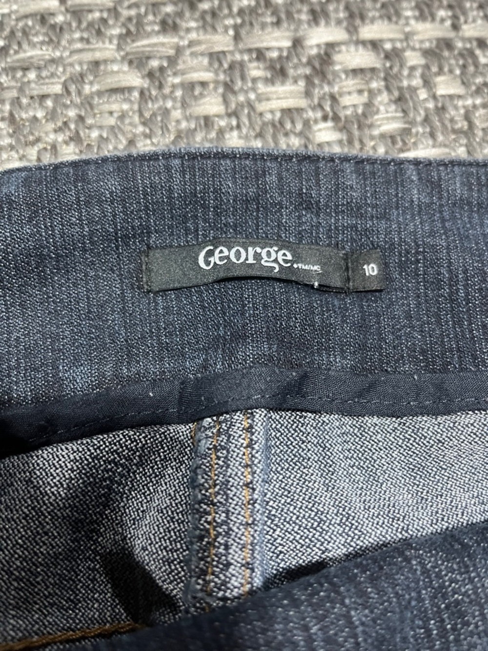George | Women’s Bootcut Mid Rise Jeans - Picture 2 of 12
